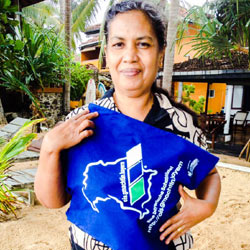 Mama Pushpa !!! Sri Lanka :-):
Nicht IN Bayern, aber definitiv schönster Urlaub g’macht FÜR Bayern!
... und hier kommen Sie direkt zu meiner Präsentation.